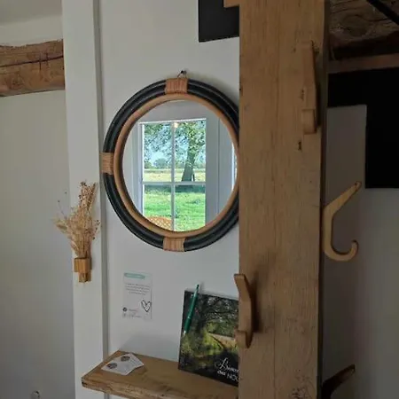 Le Loft D'adrien, Ode A La Douc'eure, Classe 3 Etoiles, Accueil Velo 아파트 *